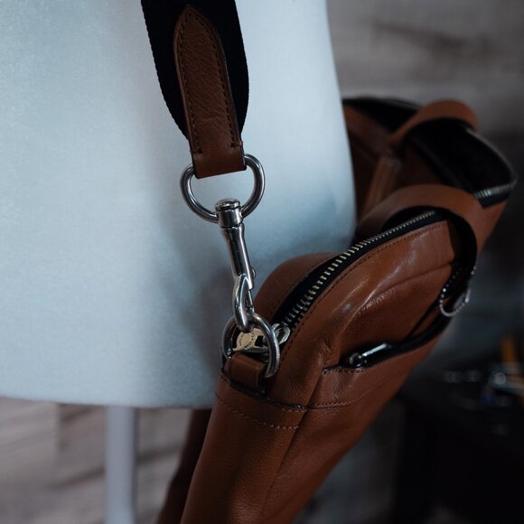 Coach Hamilton Bag - Picture 4 of 11